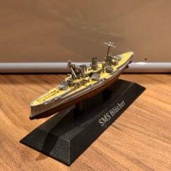 Warship Model 4D Plastic