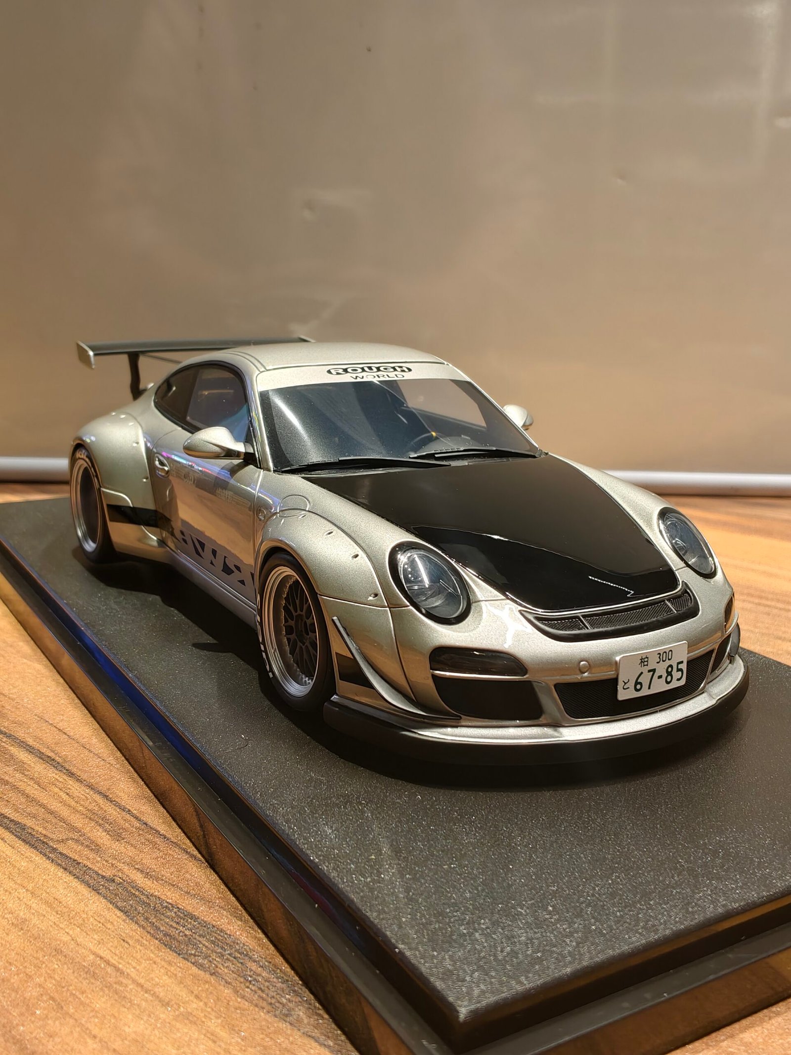 Porsche GT483 1/18 RWB ABU Gray - Image 2