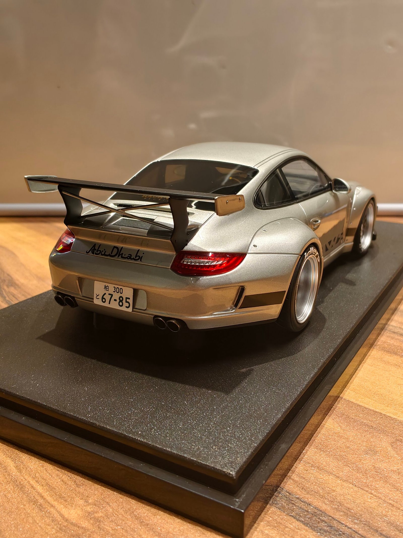 Porsche GT483 1/18 RWB ABU Gray - Image 3