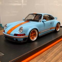Porche Singer Light Bleu and Orange 17/25 scale 1:12
