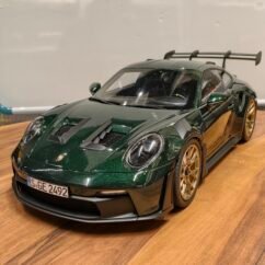 Porsche 911 GT3 RS 2022 Jetgreen Metallic & Black 1:12