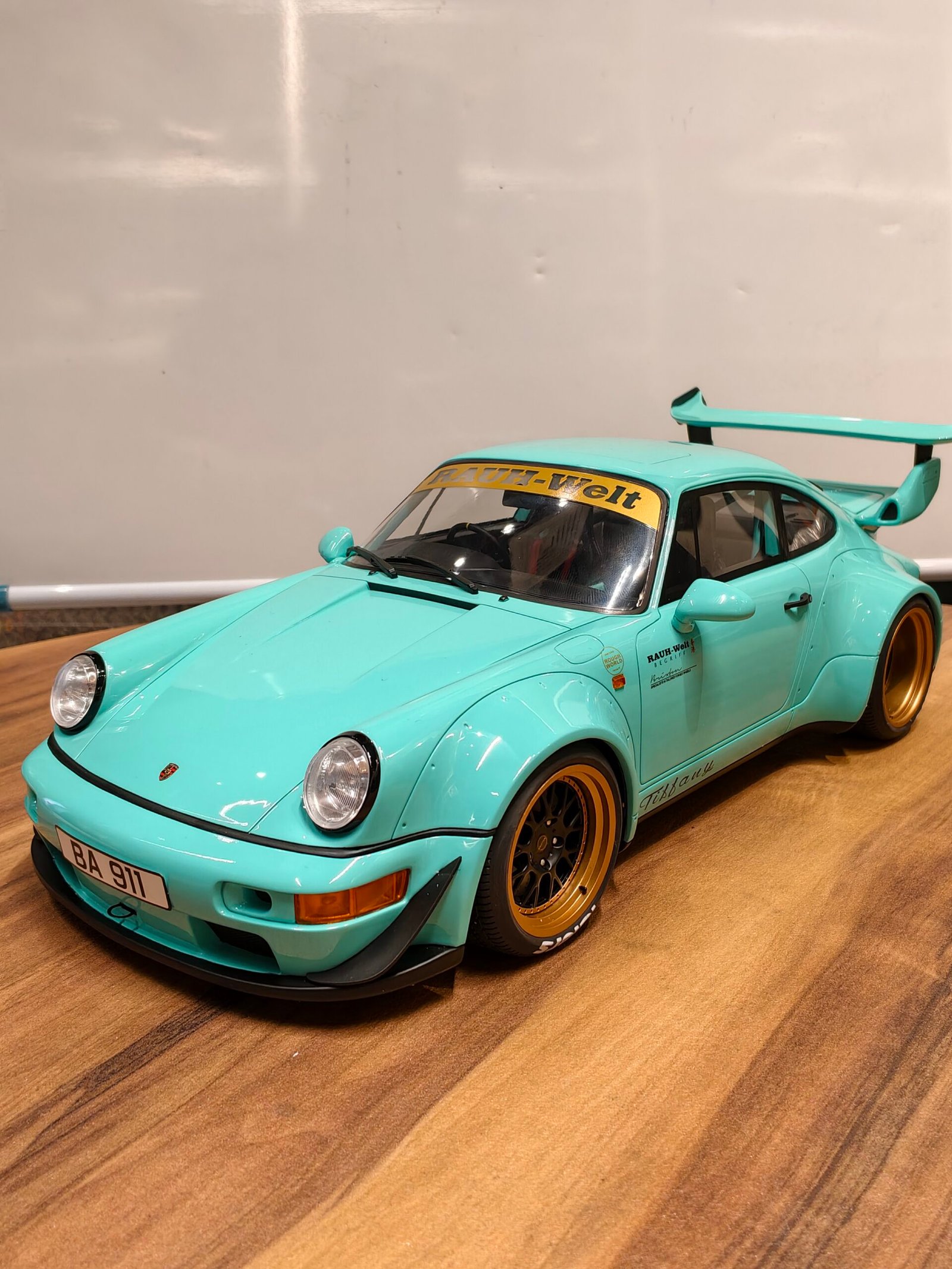 Porsche GT951 RWB 1/12 Tiffany