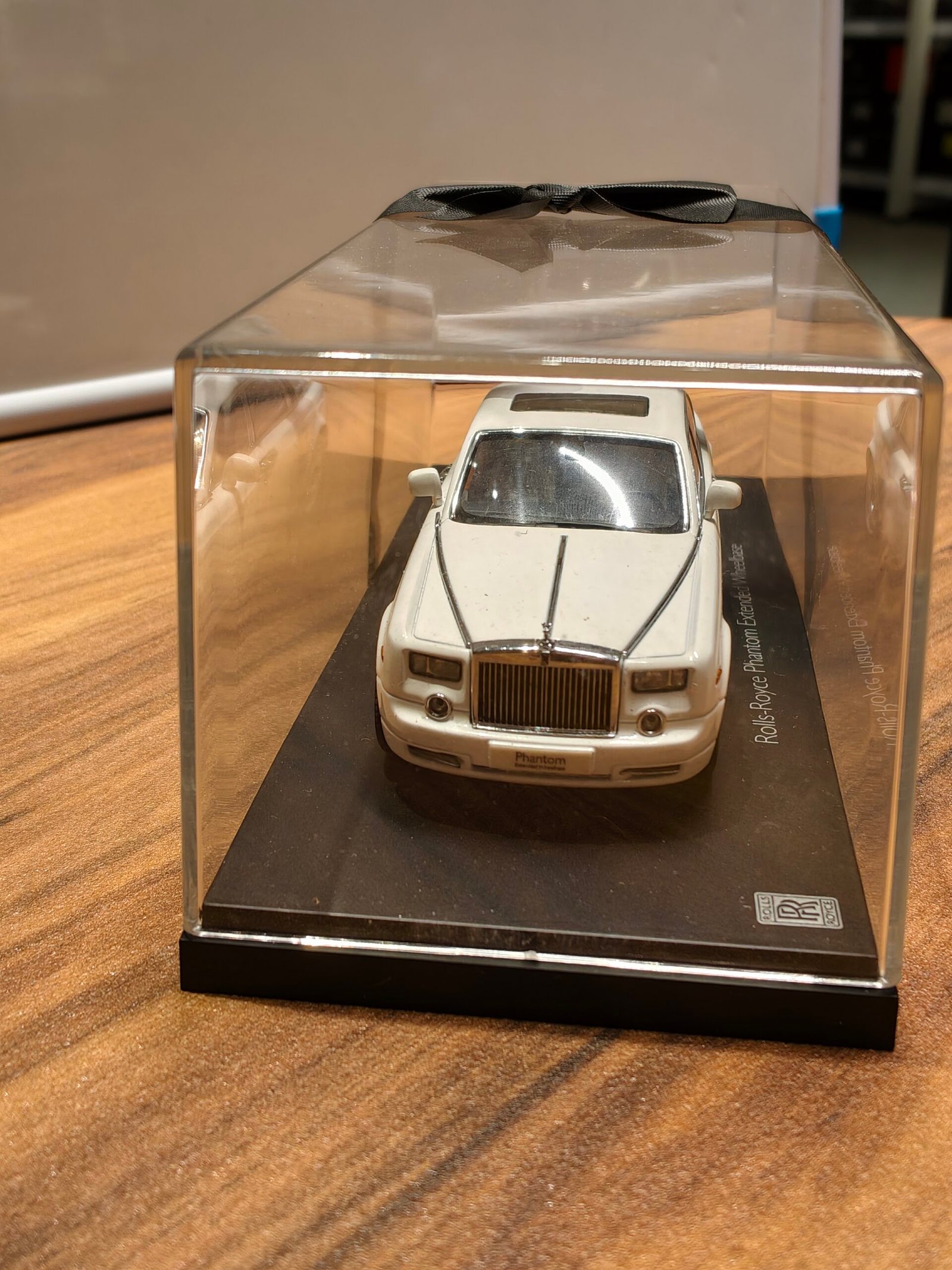 Rolls Royce Phantom Extended Scale 1/24 White - Image 2