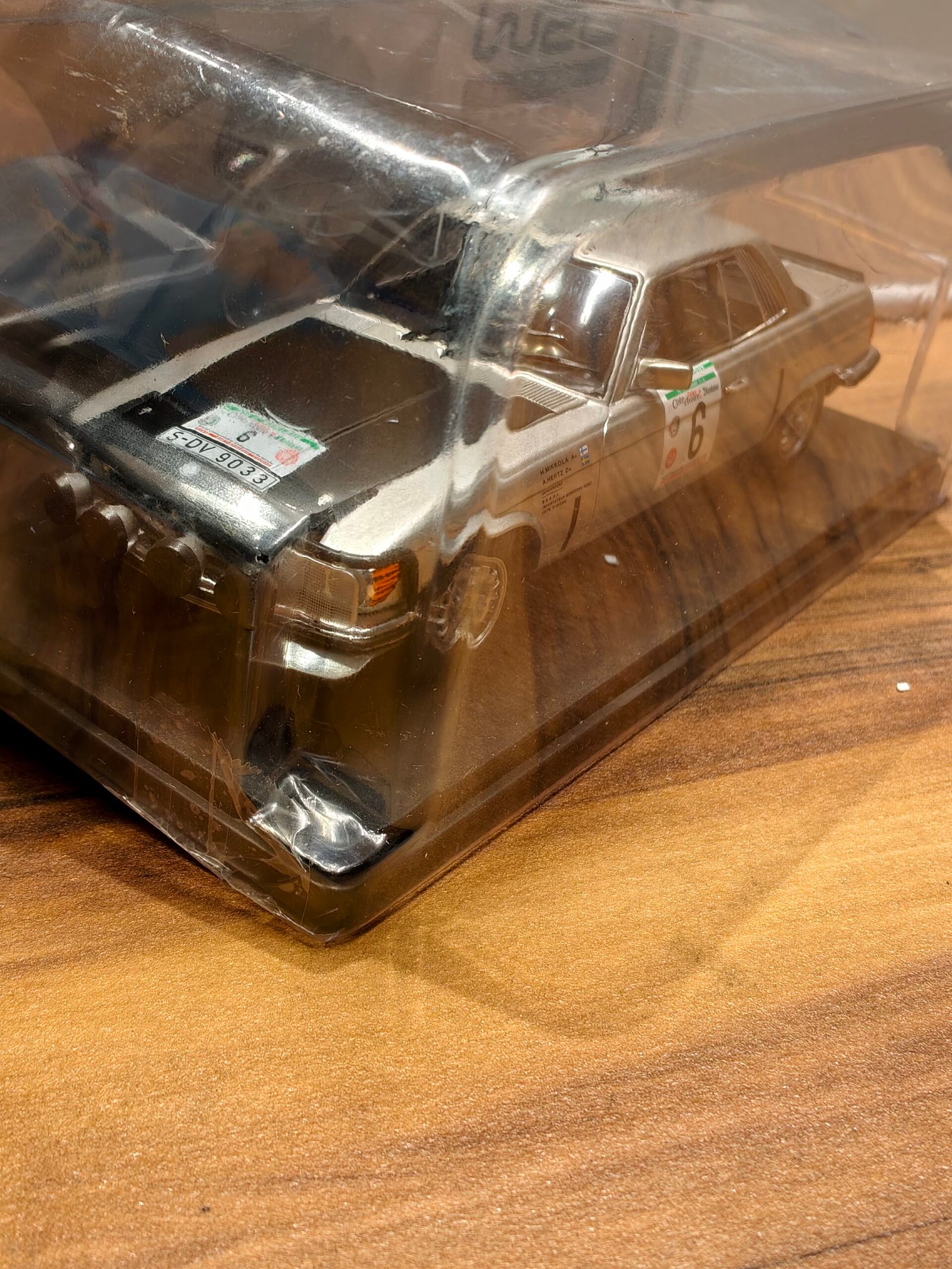 Mercedes-Benz 450 SLC Mikka-Hert Scale 1/24 - Image 3