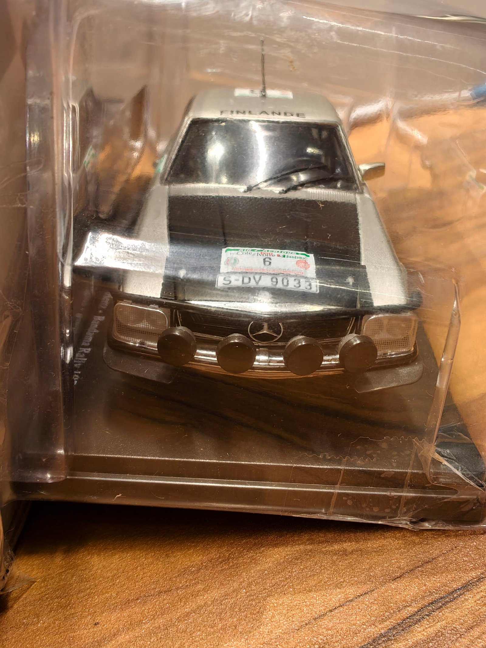 Mercedes-Benz 450 SLC Mikka-Hert Scale 1/24 - Image 4