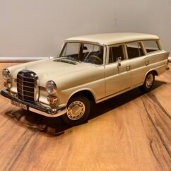 Mercedes-Benz 200 Universal 1966 Cream 1:18