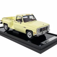 GMC Pickup Sierra Classic 1986 Desert Yellow 1:18