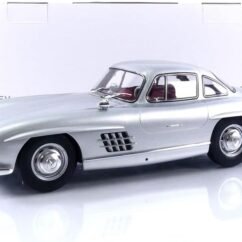 Mercedes-Benz 300 SL 1954 Silver Model Car 1:12
