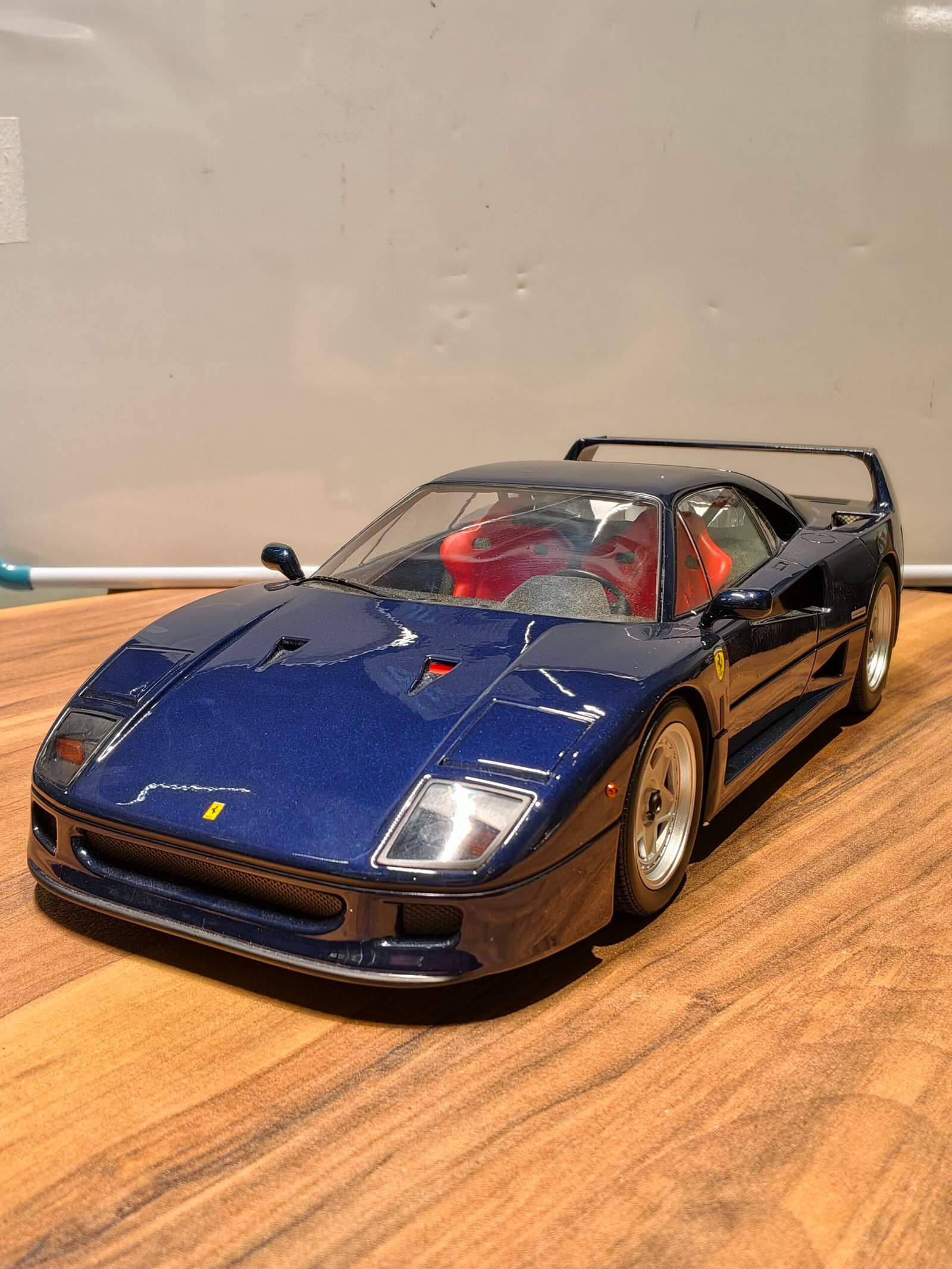 Ferraari F40 1987 Bleu Metallic 1:12 Ferraari F40 1987 Bleu Metallic 1:12