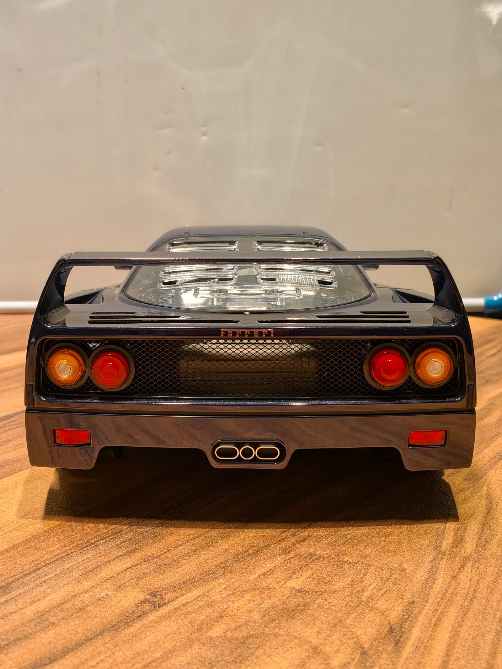 Ferraari F40 1987 Bleu Metallic 1:12 Ferraari F40 1987 Bleu Metallic 1:12 - Image 3