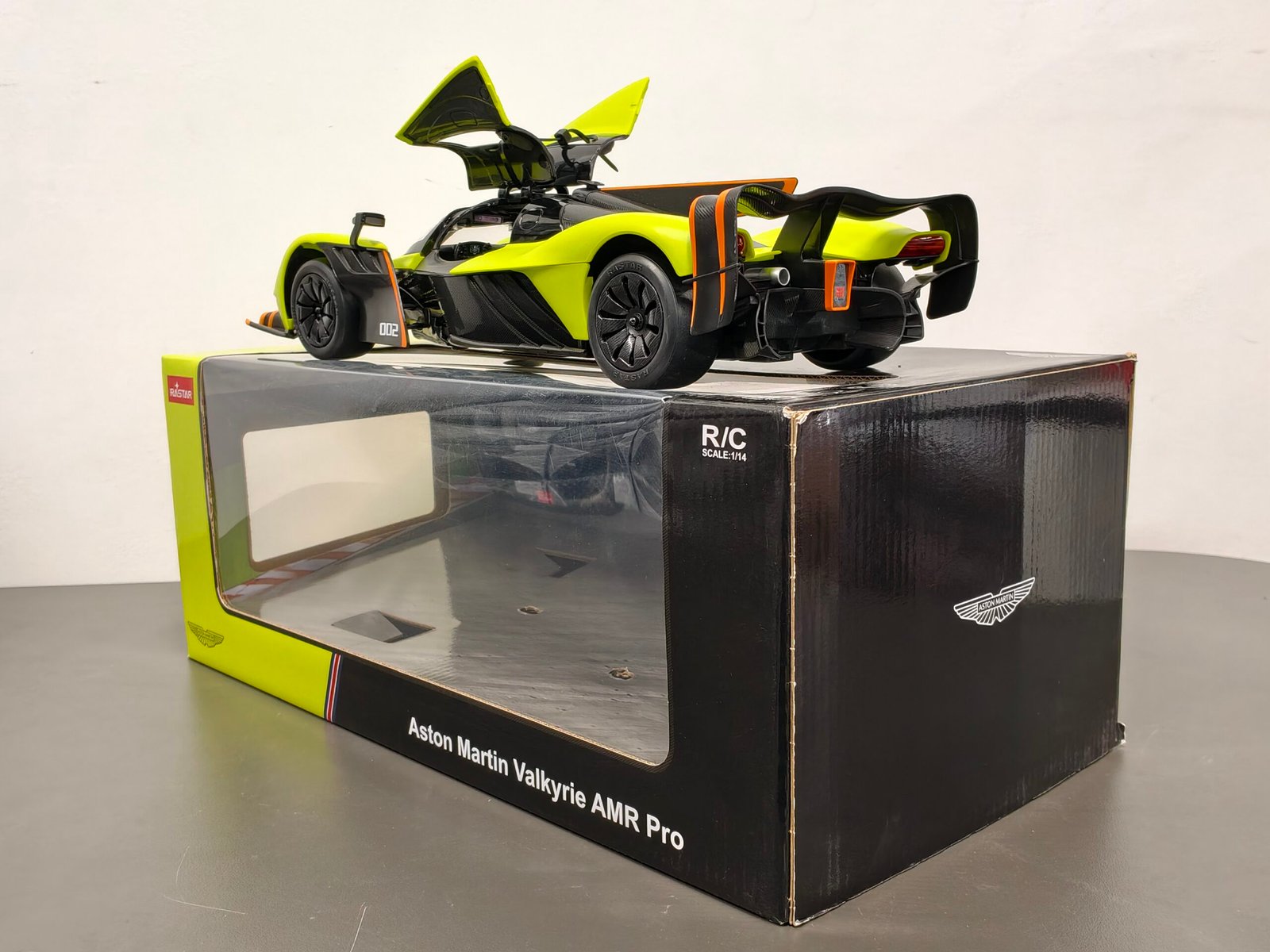 RASTAR 1:14 ASTON MARTIN VALKYRIE AMR PRO RASTAR 1:14 ASTON MARTIN VALKYRIE AMR PRO - Image 4