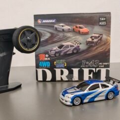RC Drift Car 1:43 2.4GHz (15KM/H, Lights)