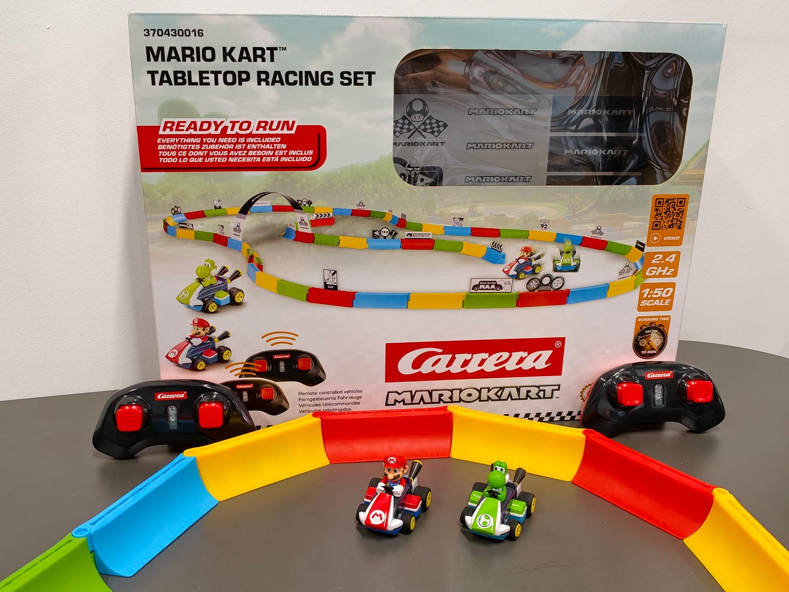 Carrera Mario Kart RC Tabletop Set (Mario vs Yoshi) Carrera Mario Kart RC Tabletop Set (Mario vs Yoshi) - Image 4