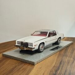 Cadillac Eldorado Biarritz 1980 White 1/18