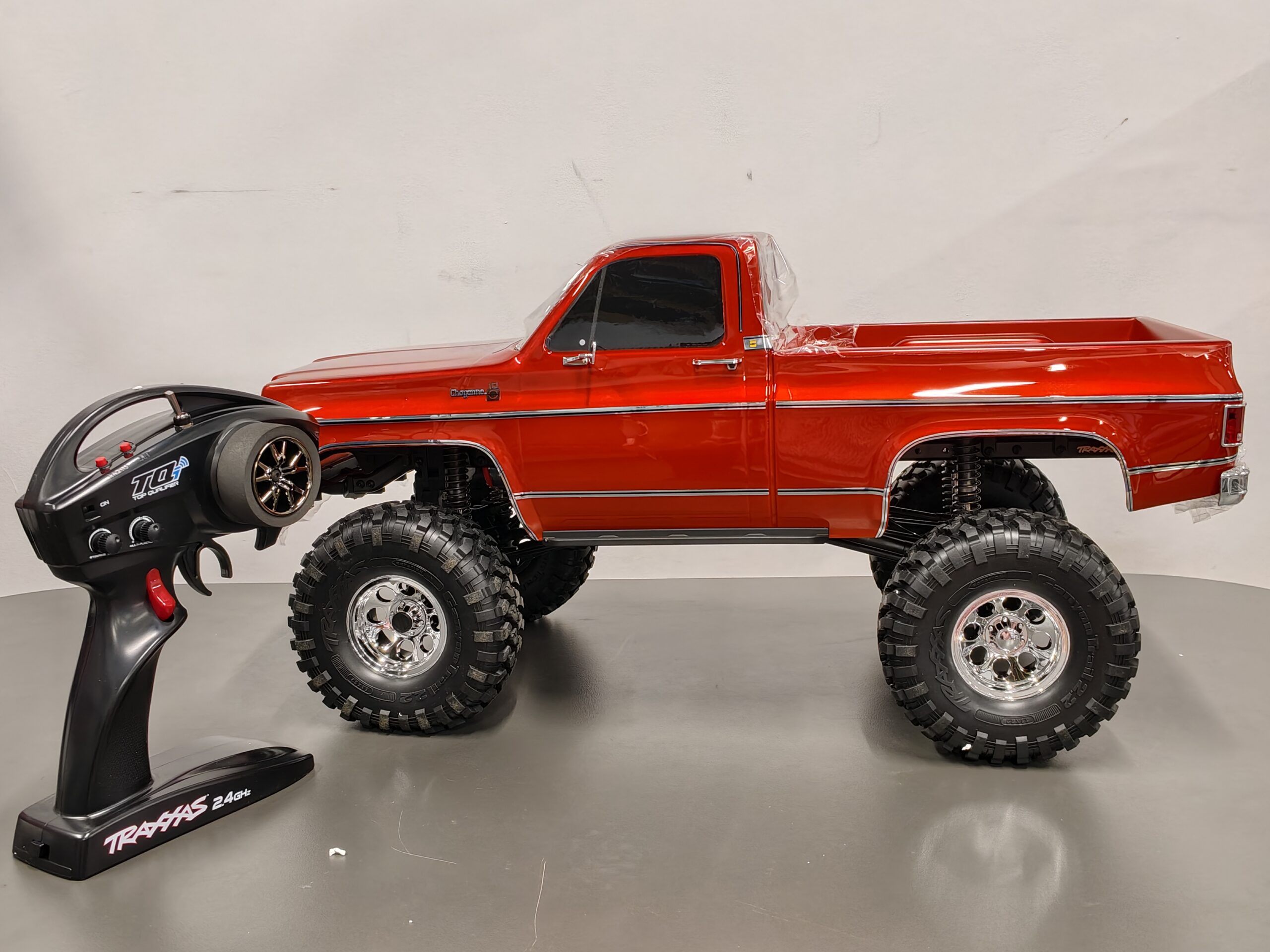 Traxxas TRX-4 Chevrolet K10 Cheyenne High Trail Edition - Metallic Copper Traxxas TRX-4 Chevrolet K10 Cheyenne High Trail Edition - Metallic Copper - Image 4