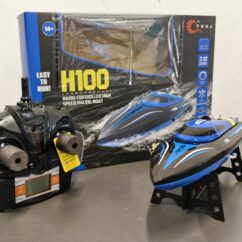 Radio controlled high speed racing boat 1:36