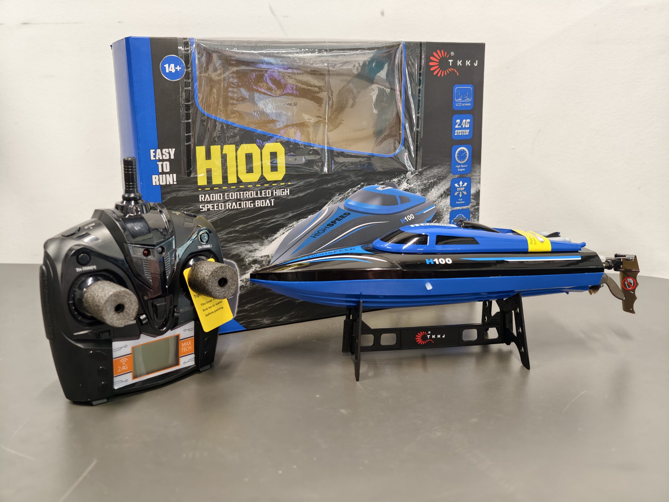 Radio controlled high speed racing boat 1:36 Radio controlled high speed racing boat 1:36 - Image 2