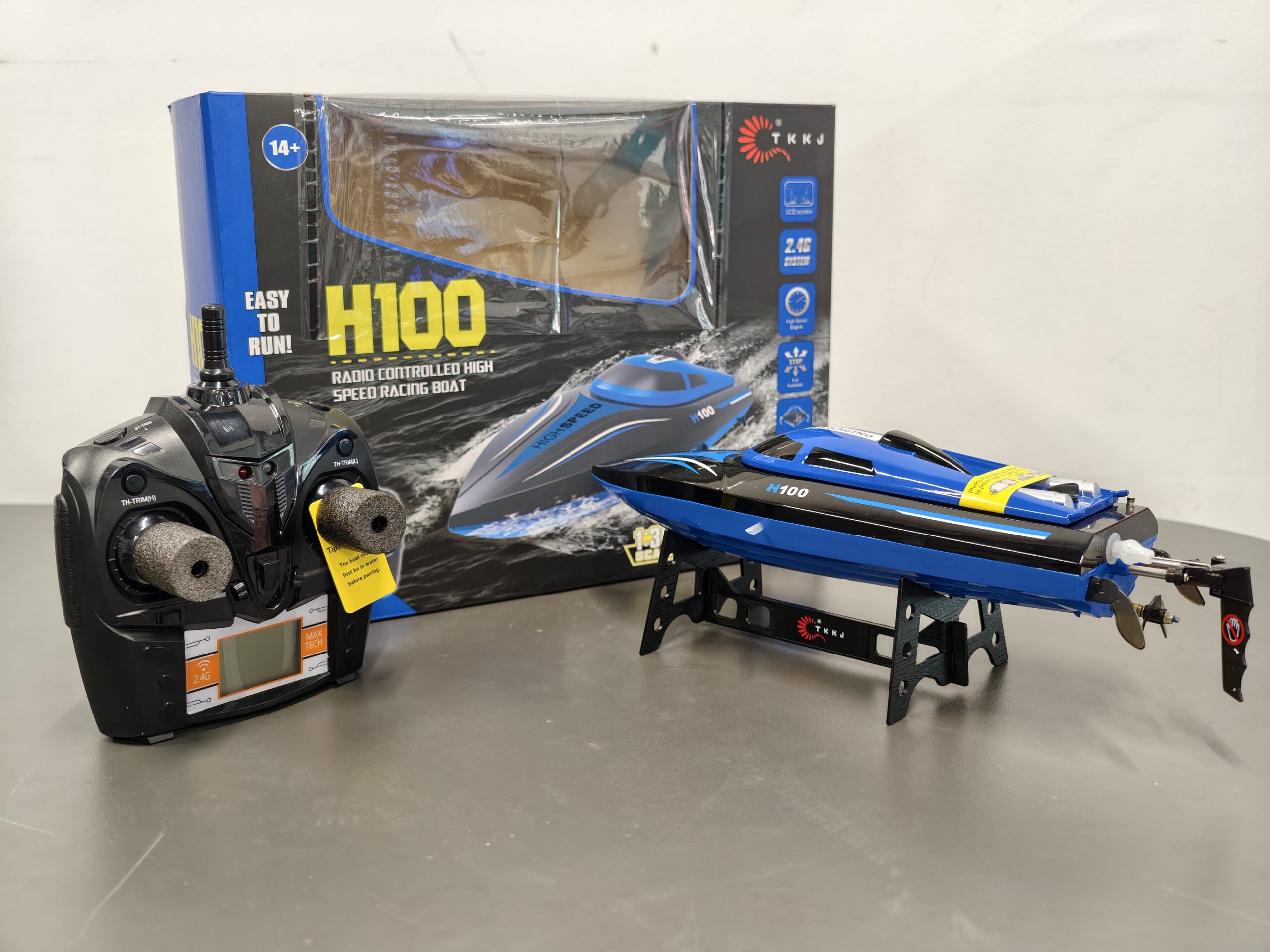 Radio controlled high speed racing boat 1:36 Radio controlled high speed racing boat 1:36 - Image 3