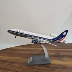 Home Lockheed L-1011-385-1 TriStar Air Transat C-GTSZ 1:200